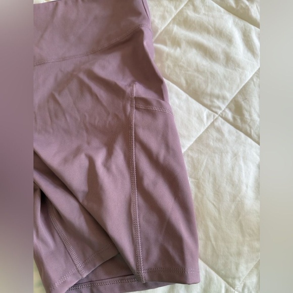 All in Motion NWT Women's High-Rise Pocketed Bike Shorts 6 Purple XXL - Picture 7 of 9
